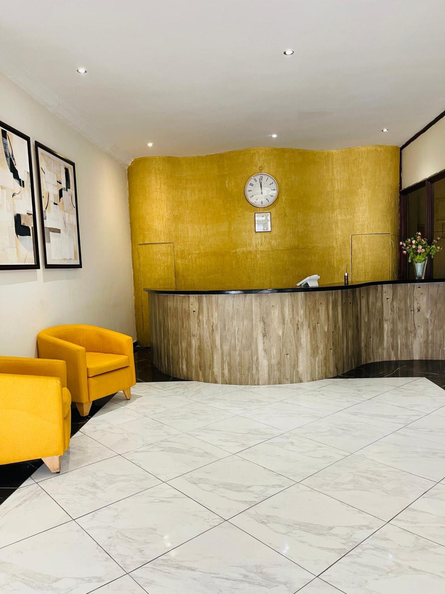 Niagara Hotel Accra Bagian luar foto