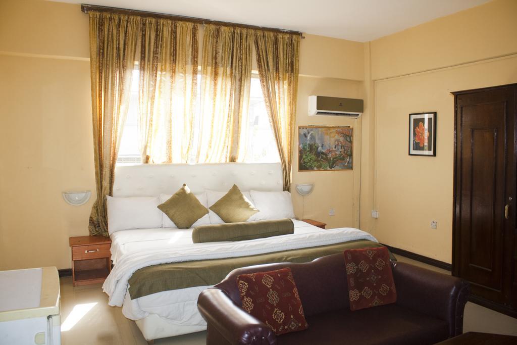 Niagara Hotel Accra Bagian luar foto