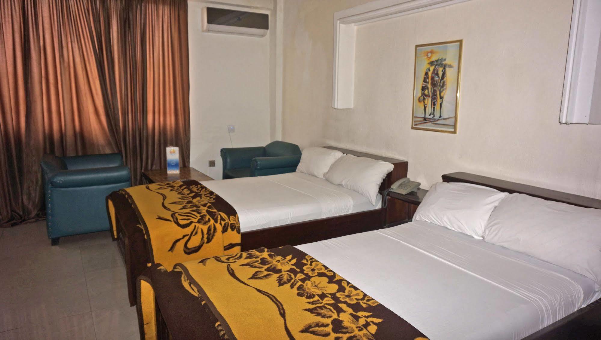 Niagara Hotel Accra Bagian luar foto
