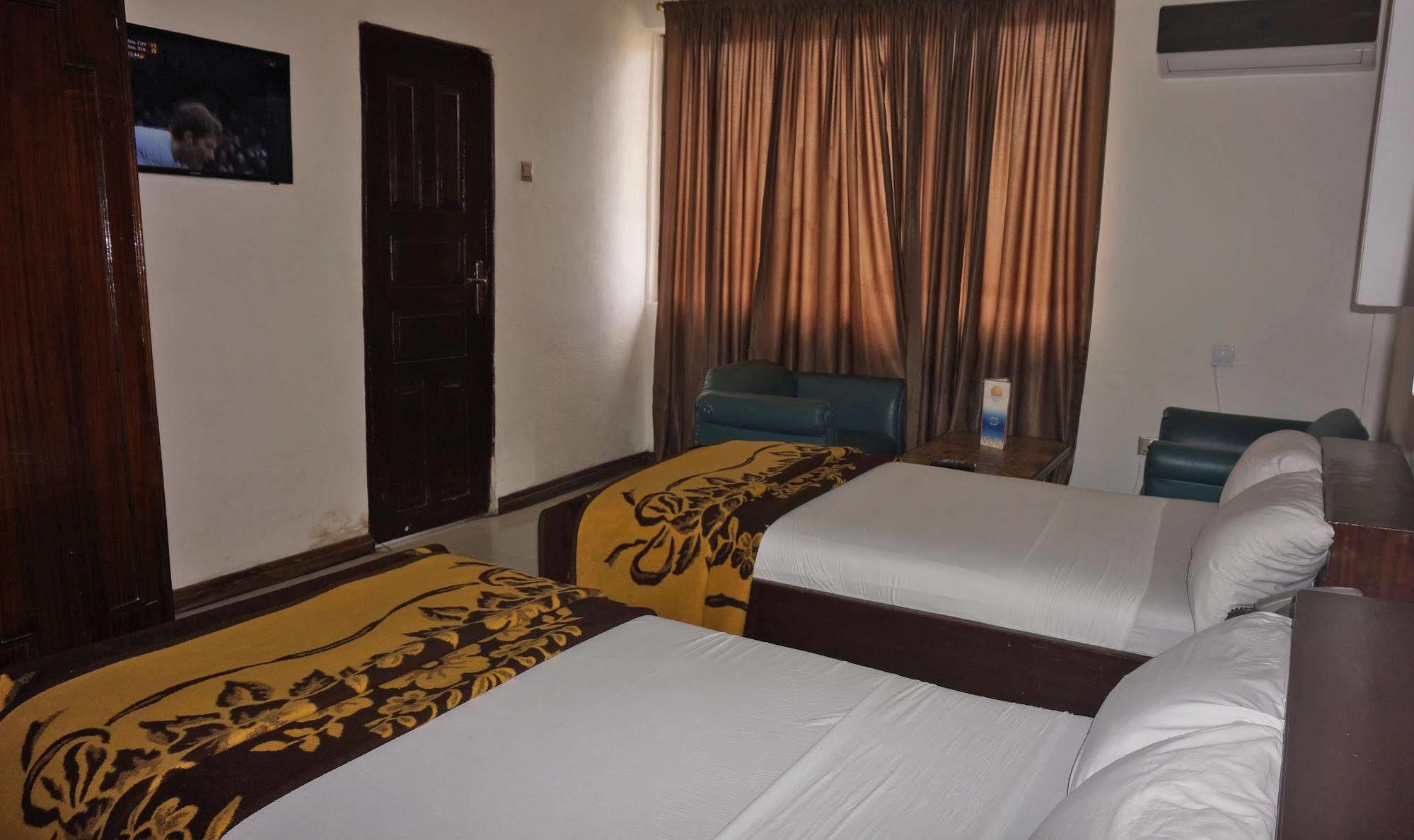 Niagara Hotel Accra Bagian luar foto